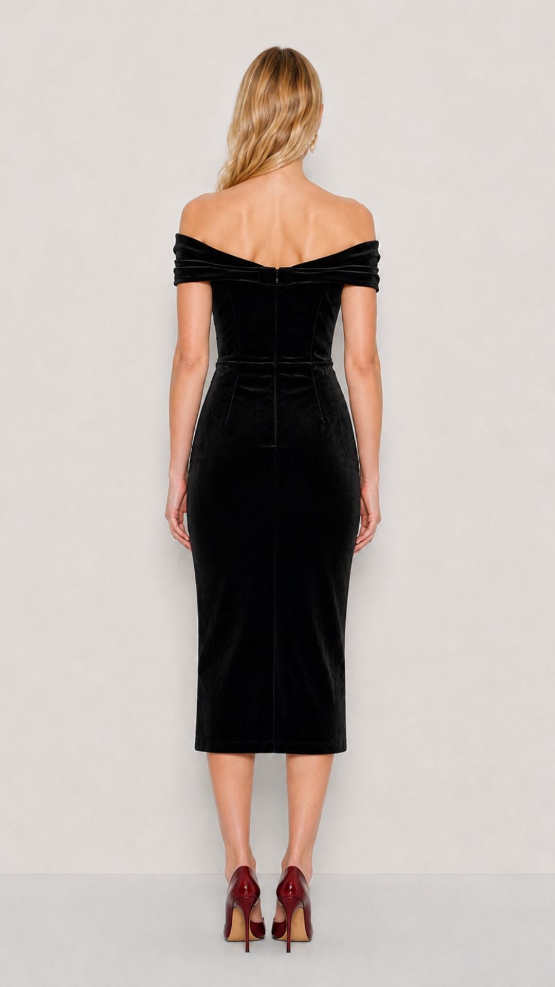 Rhia Black Midi Velvet Fitted Midi Dress