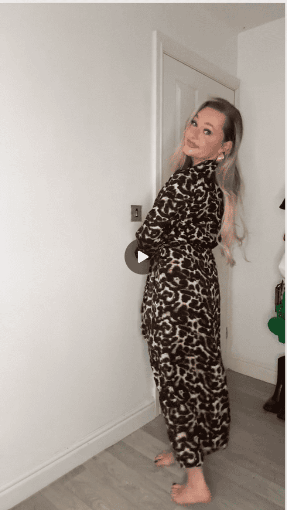 Black and white leopard print wrap dress online