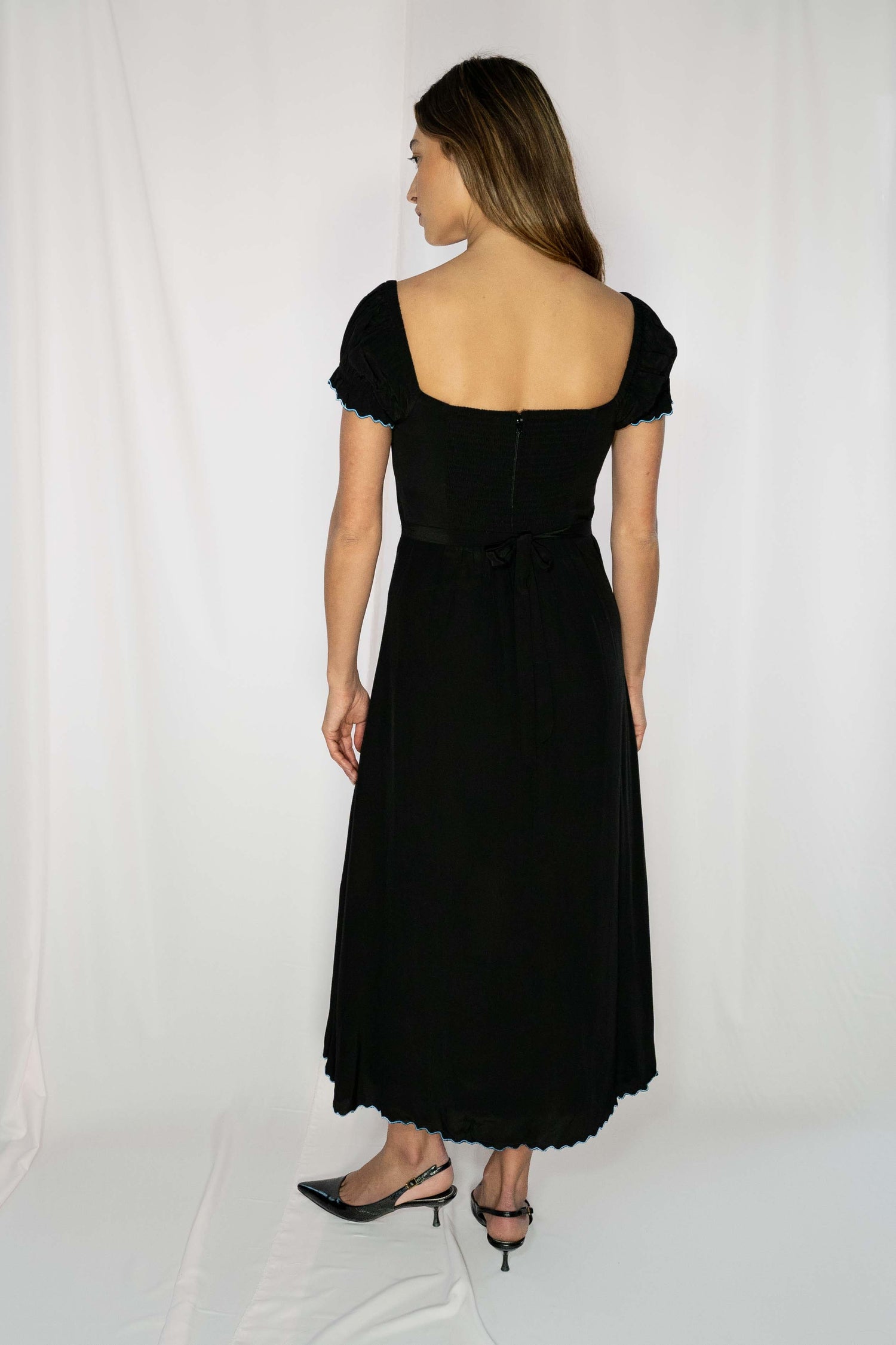 Jeanne Black Dress