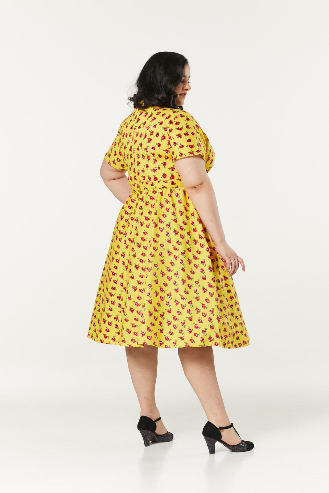 Darcey V-Ausschnitt Wickelkleid Gelb mit Rosenblüten