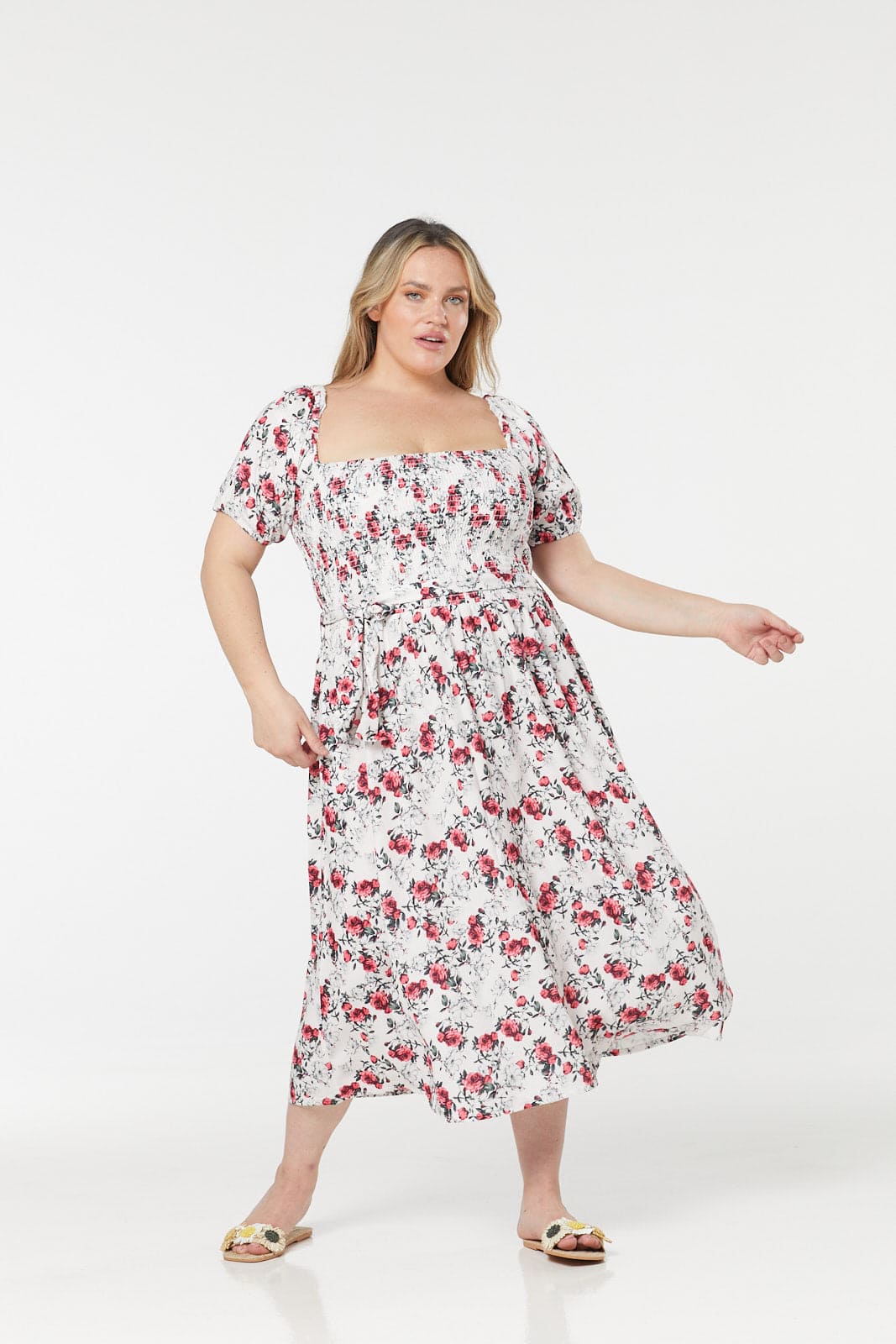 Grace A-Linien-Kleid mit gerafftem Oberteil und Puffärmeln